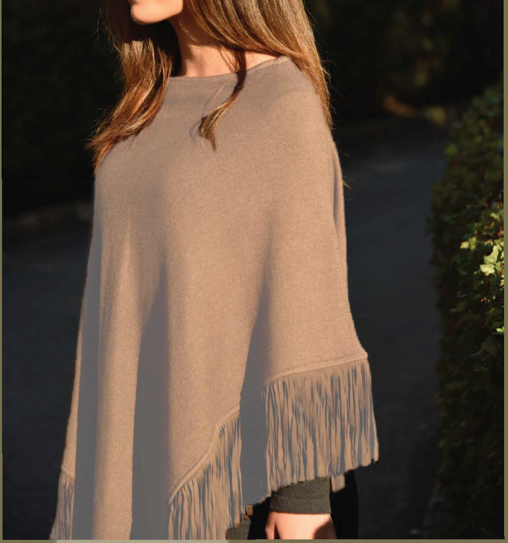 Cashmere poncho with fringe black