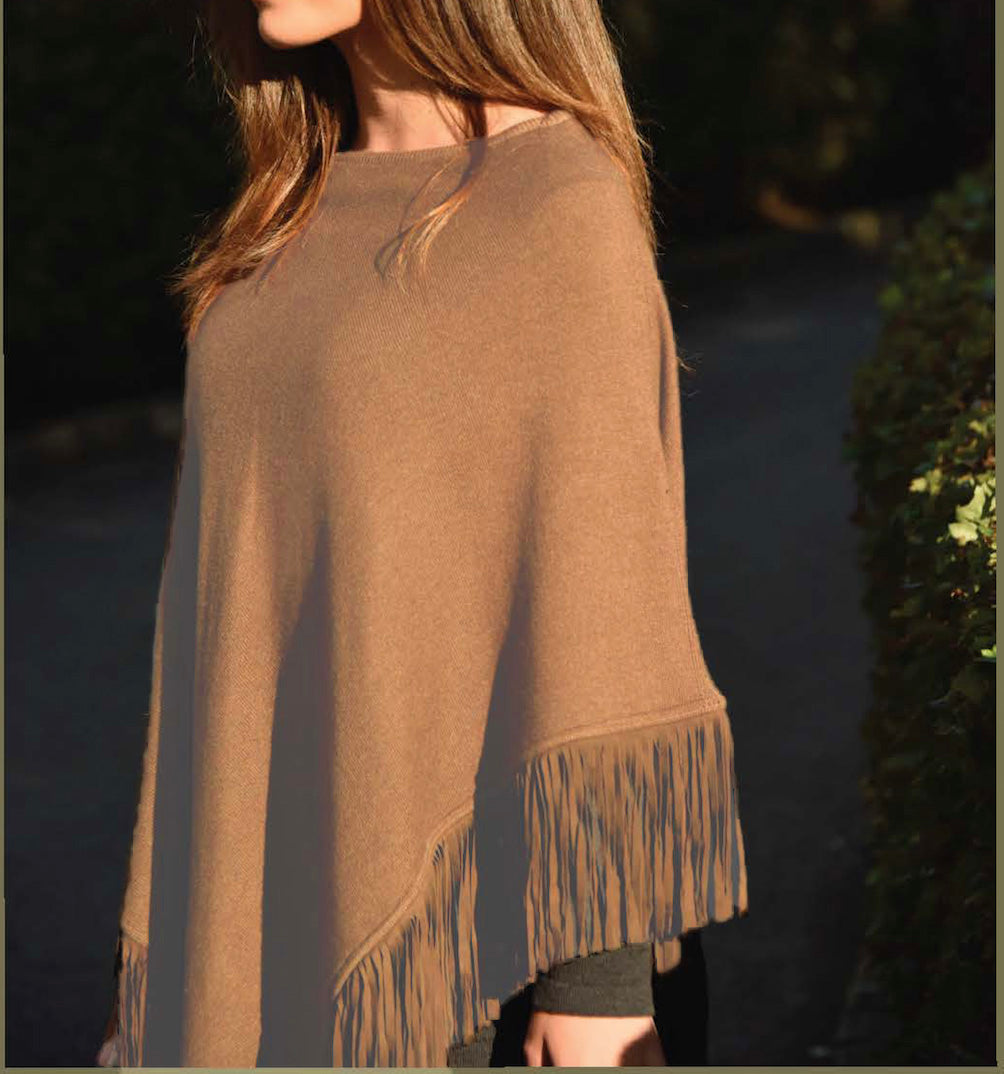 Cashmere poncho with fringe camel